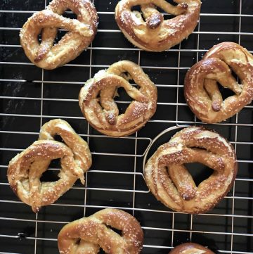 soft chewy pretzels