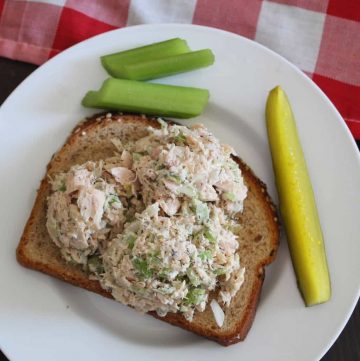 Dill Tuna Salad on Bread