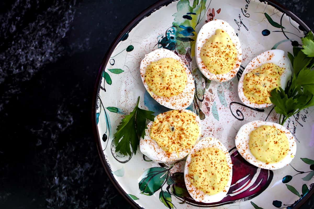 Deviled eggs on a plate in a circle