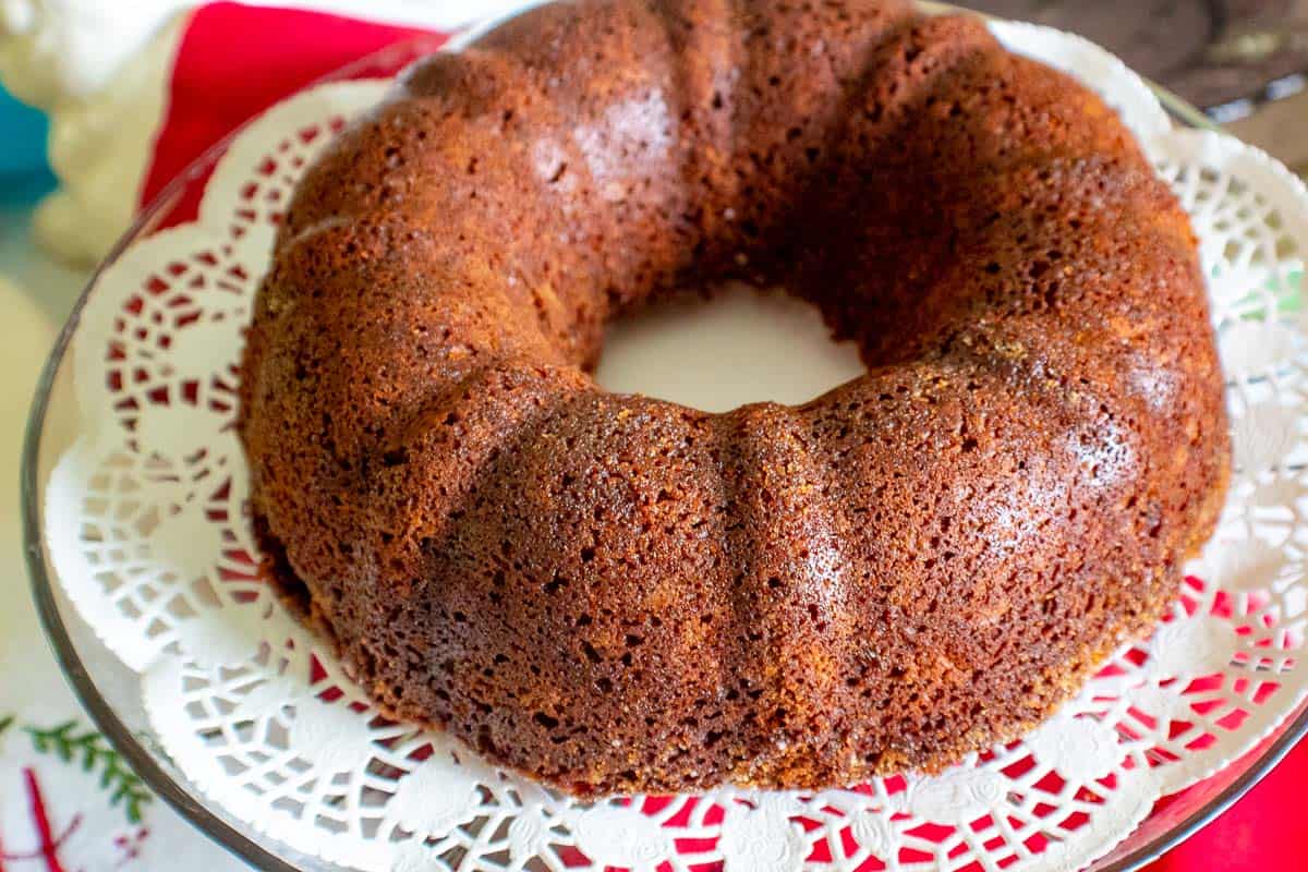 Old-Fashioned Gingerbread Bundt Cake