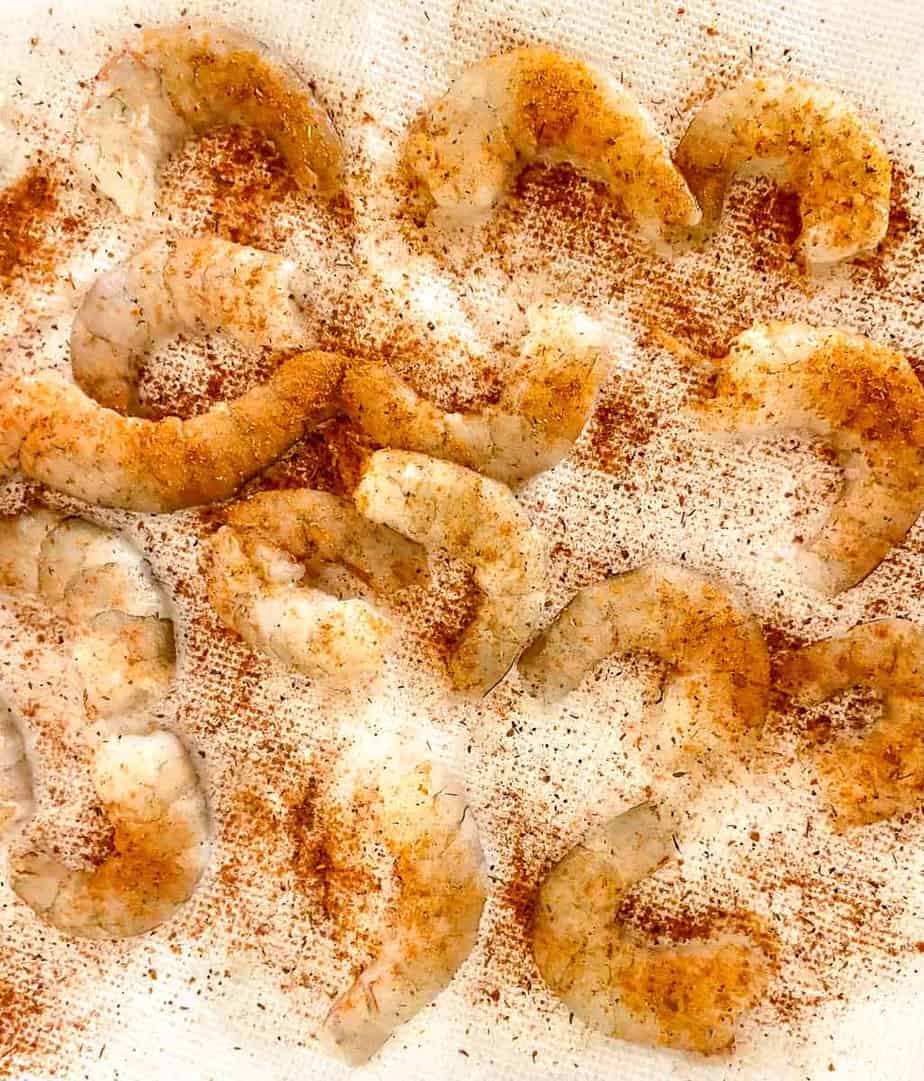 Seasoned shrimp on paper towel