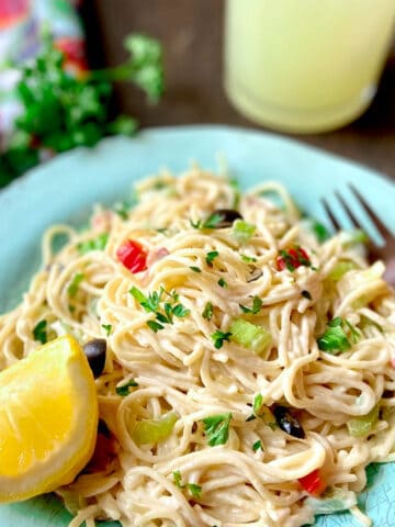 Vermicelli Salad on turquoise plate garnished with lemon wedge