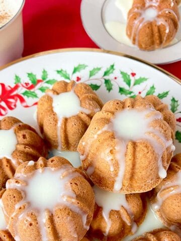 Mini eggnog cakes on Christmas plate.