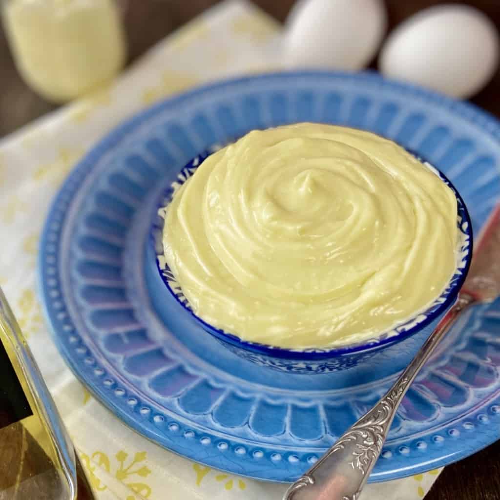 Mayonnaise in blue and white decorative bowl.