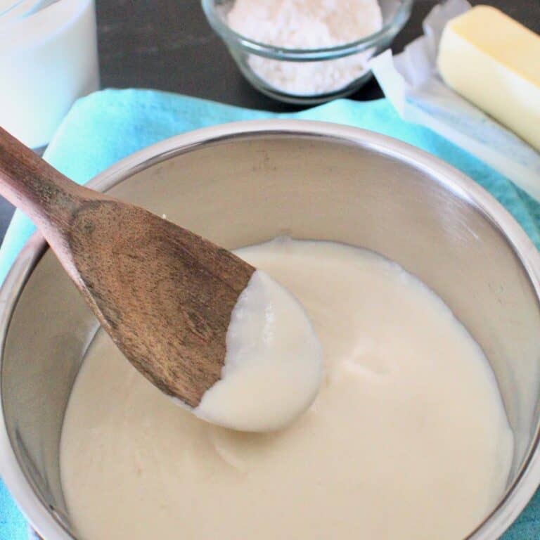 Basic White Cream Sauce (Bechamel Sauce)